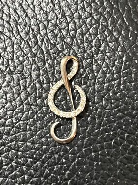 10k Solid Gold Diamond Treble Clef Pendant